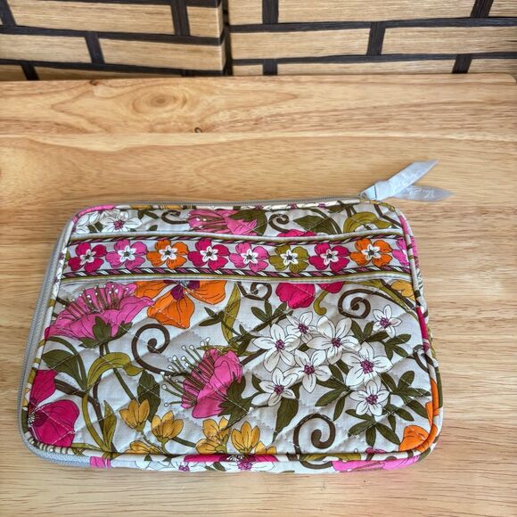 Vera Bradley Gray Tablet Case - Picture 1 of 4